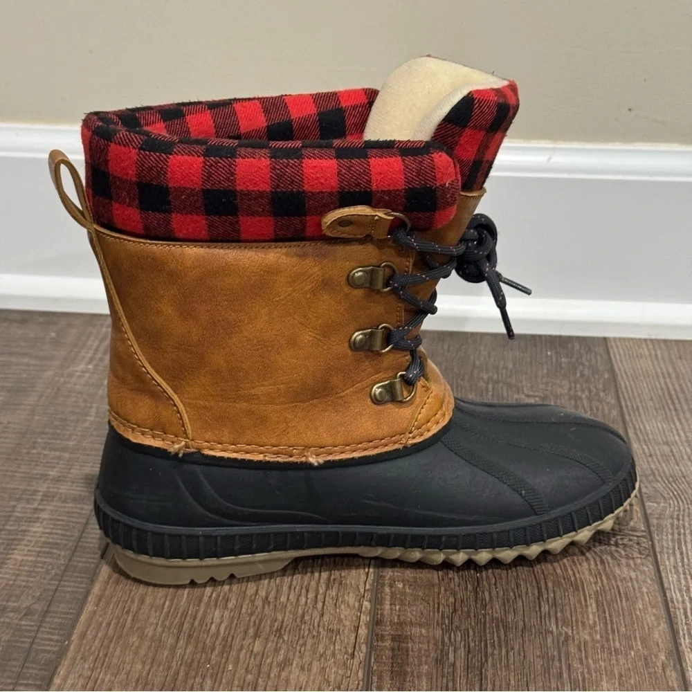 Gap Kids Buffalo Check Plaid Duck Boots 3M Thinsulate Boys Size 3/4